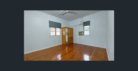 Spacious Family Home in a Convenient Southport Location - Photo 5