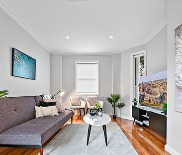 Secluded and stylish 3/4 warehouse conversion - Photo 1