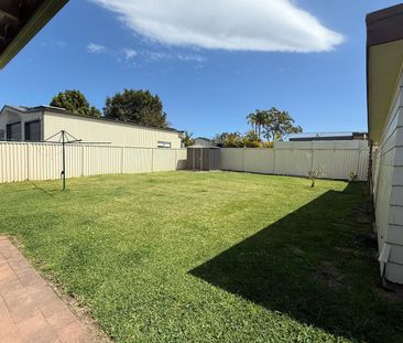 Three Bedroom Home! - Photo 2