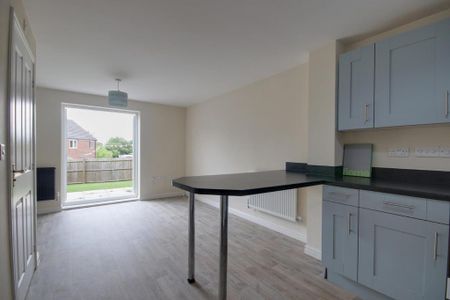 2 bedroom end of terrace house to rent - Photo 5