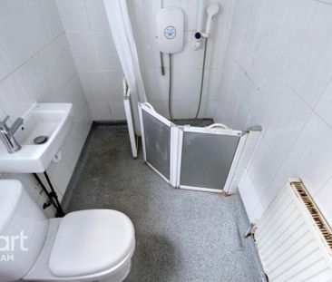 4 bedroom end of terrace house to rent - Photo 4