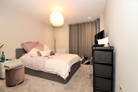 3 bedroom apartment to rent - Photo 5
