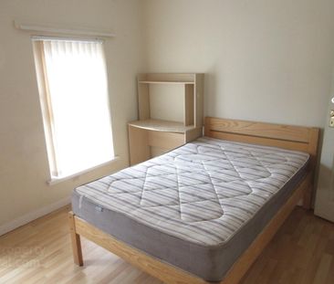 Great 4 Bedroom Student House, 22 Palestine Street, BT71QL, Belfast - Photo 6