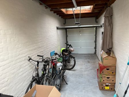 Prachtig gerenoveerde rijwoning met 3 slaapkamers! - Foto 3