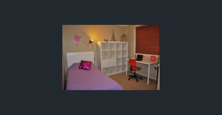 Spacious Living in Prime Location - Photo 3