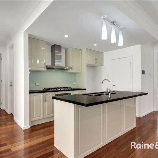 Near New 4 Bedroom Family Home in Premium Location - Photo 1