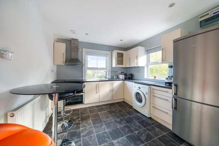 Sunninghill, High Street, SL5 - Photo 5