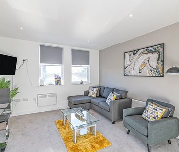 Pine Street - Photo 3