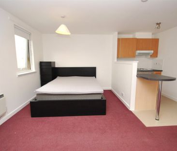 1 bedroom apartment to rent - Photo 2