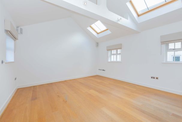 Eton Thameside, Eton - Photo 1