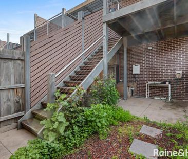 6/10 Murchison Drive, Roxburgh Park, VIC 3064 - Photo 1