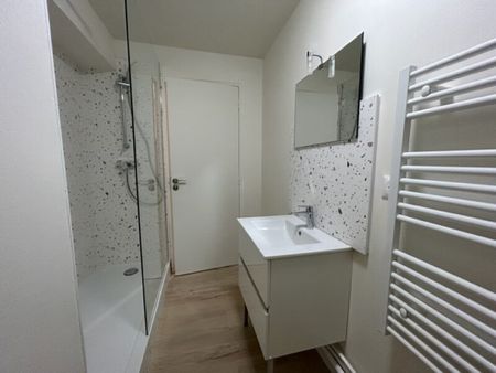 Location Appartement 2 pièces 31m² ORLEANS 45000 - Photo 4