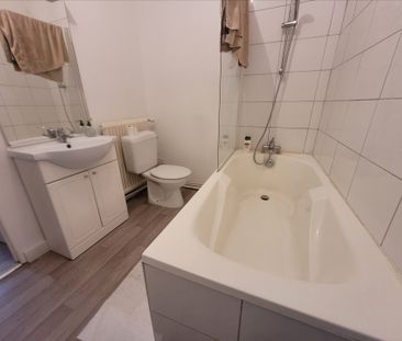 Location Appartement 1 pièce 31m² - Photo 2