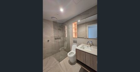 Executive Light-Filled Apartment in Prime Norwest Location - Photo 4