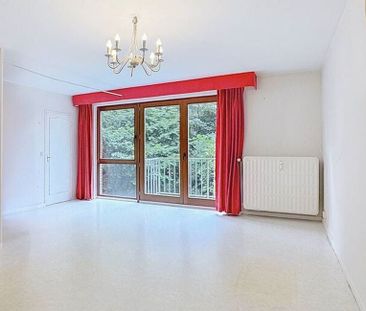 Appartement te huur in Gembloux voor € 700 met 1 slaapkamer - Photo 1