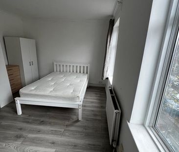 2 Bed Flat, Asplins Road, N17 - Photo 4