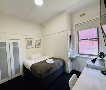Room 19 (Non Ensuite) - Photo 1
