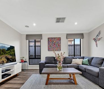 For Lease - Modern 3-Bedroom Family Home in Clyde | $600 per week - Photo 5