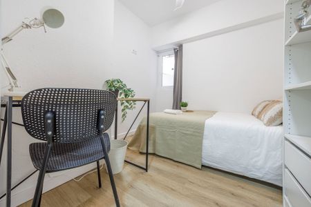 Carrer del Poeta Mas i Ros, Valencia, Valencian Community 46021 - Photo 5