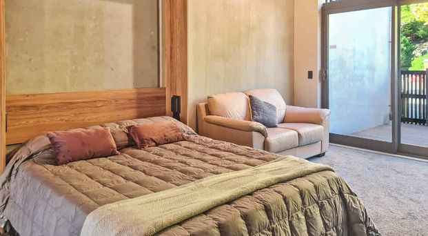 Sharella Living - Photo 1