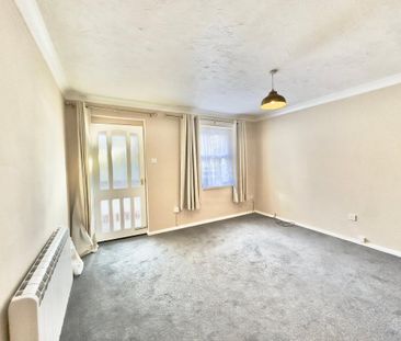 1 bedroom ground floor flat to rent - Photo 4