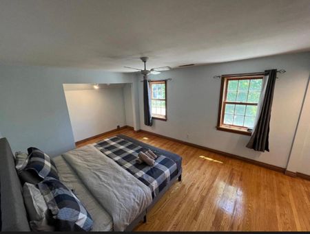 For Lease - 421 Marf Avenue, Mississauga, Ontario - Photo 2