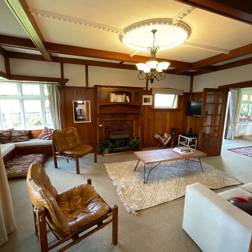 FAMILY LIVING CLOSE TO THE HOSPITAL - Photo 1