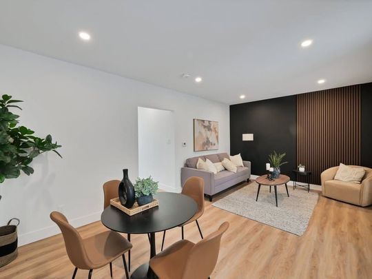 For Lease - 20 Hill Street, Hamilton, Ontario - Photo 1