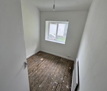4 bedroom property to rent - Photo 2