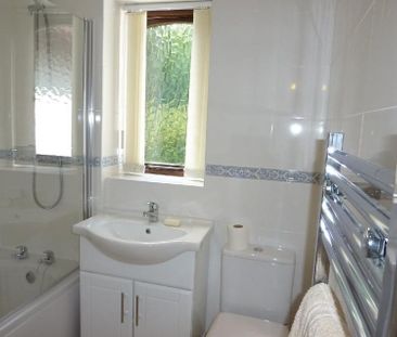 2 Bedroom Mews To Let - Photo 2