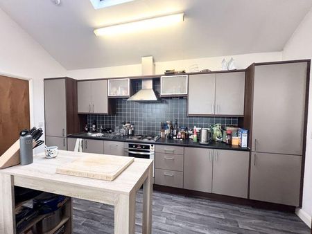 2 bedroom duplex to rent - Photo 5