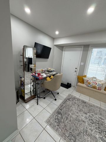 For Lease - 320 South Park Road Unit# Main, Markham, Ontario - Photo 2