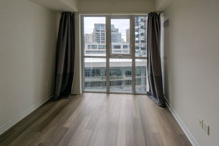 For Lease - 39 Annie Craig Drive Unit# 808, Toronto, Ontario - Photo 5