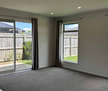 PAHIATUA - 3 BEDROOMS - Photo 1