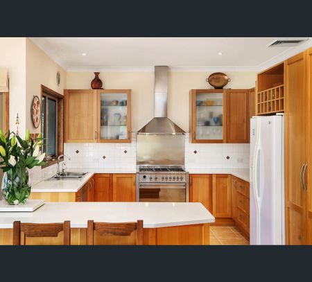 2/438 Terrigal Drive, Terrigal, NSW 2260 - Photo 2
