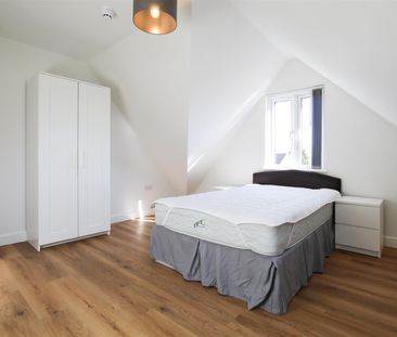 Room 8, High Street, Cherry Hinton, Cambridge - Photo 3