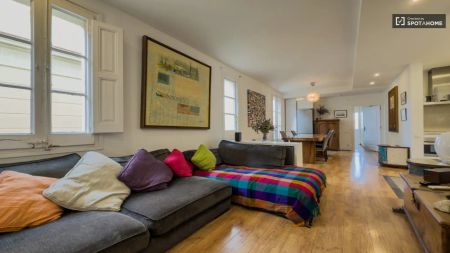 Room in a shared 3-bedroom apartment for rent in Vila de Gràcia, bills included - Foto 4