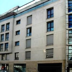 location Appartement T5 DE 110m² À PARIS - Photo 2