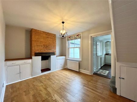 2 bedroom semi-detached house to rent - Photo 2