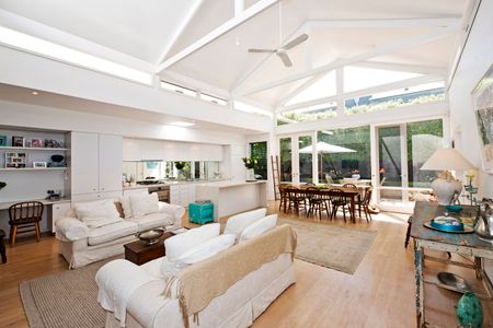 81 Somerset Street, Richmond VIC 3121 - House For Rent | Domain - Photo 3