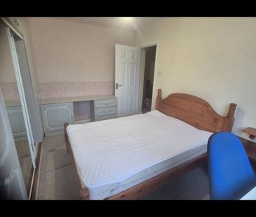 Room in a Shared House, Filton Avenue, BS34 - Photo 3