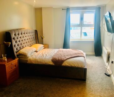 1 Bed Flat, Waterloo Street, LS10 - Photo 4