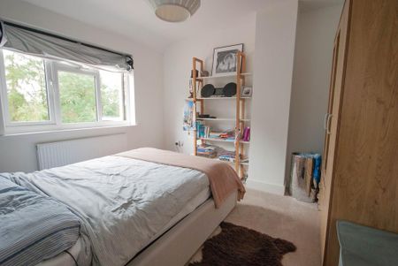 3 bedroom semi-detached house to rent - Photo 5