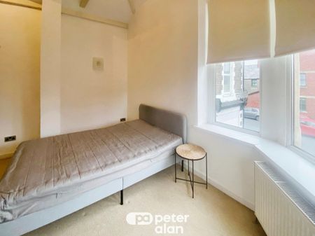 Donald Street, CARDIFF - Photo 4