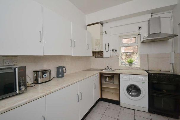 Carill Drive, Fallowfield, Manchester, M14 - Photo 1