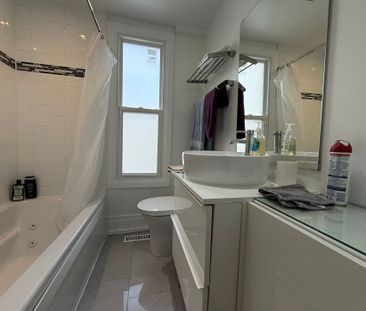 For Lease - 150 Fifth Street, Toronto, Ontario - Photo 2