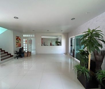 HERMOSA CASA MUY AMPLIA Y GDE! / RINCONADA ALAMOS/ sobre Bvd Alamos - Photo 4