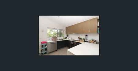 Charming Home with High Ceilings and Modern Comfort - Photo 3