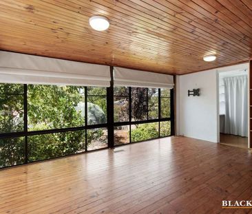 Three Bedrooms plus Study - Photo 3