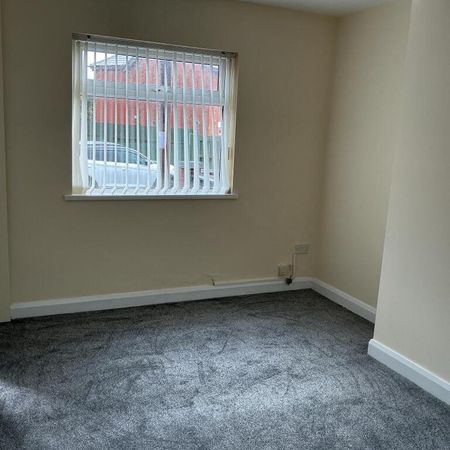 121 Seaview Drive, Belfast, BT15 3ND - Photo 2